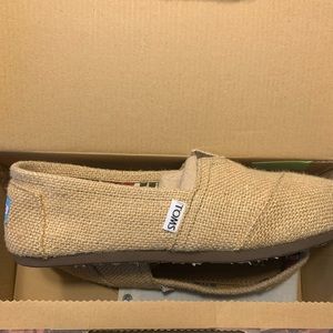 Toms Women Classic- Brand New!